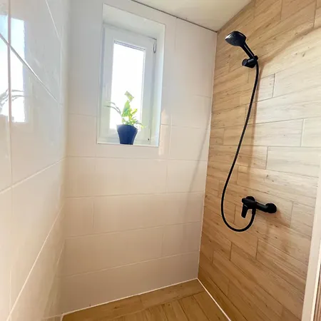 Monstera Ii - Economy Apartman
