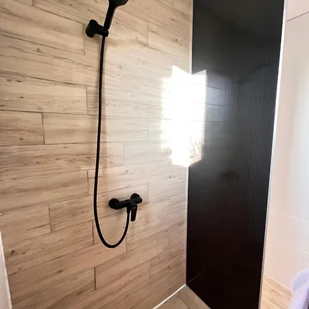 Apartment Monstera Ii - Economy Kolin