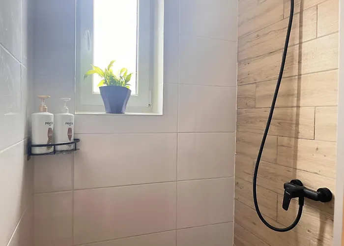 Monstera Ii - Economy Appartement
